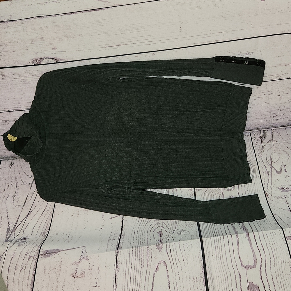 Simply Vera Gray turtleneck sweater size large charcoal color